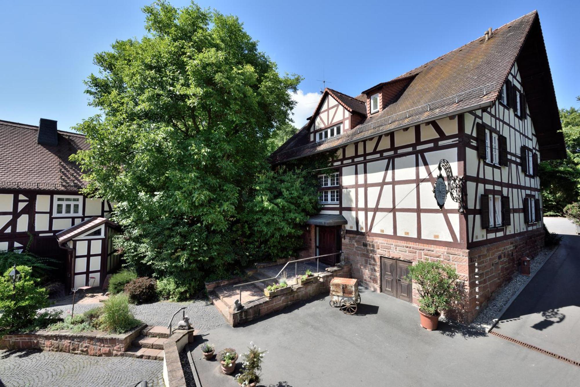 Hotel Dammuehle Marburg Esterno foto
